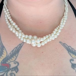 Pearl necklace